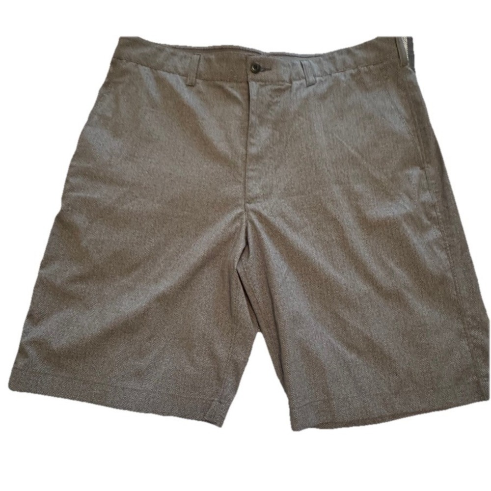 PGA Tour Men's Golf Shorts Stretch Waistband with Pockets Gray Plaid Size 34 New